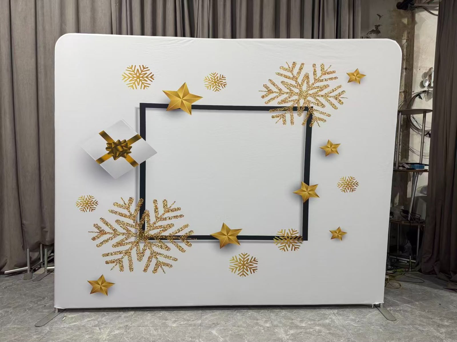 Holiday Magic — GlamSnap backdrop for holiday events