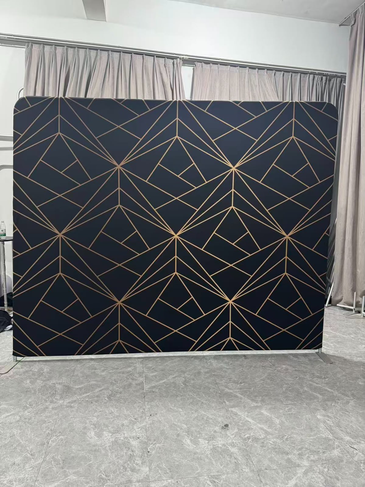 Golden Glam Grid — GlamSnap backdrop for corporate events